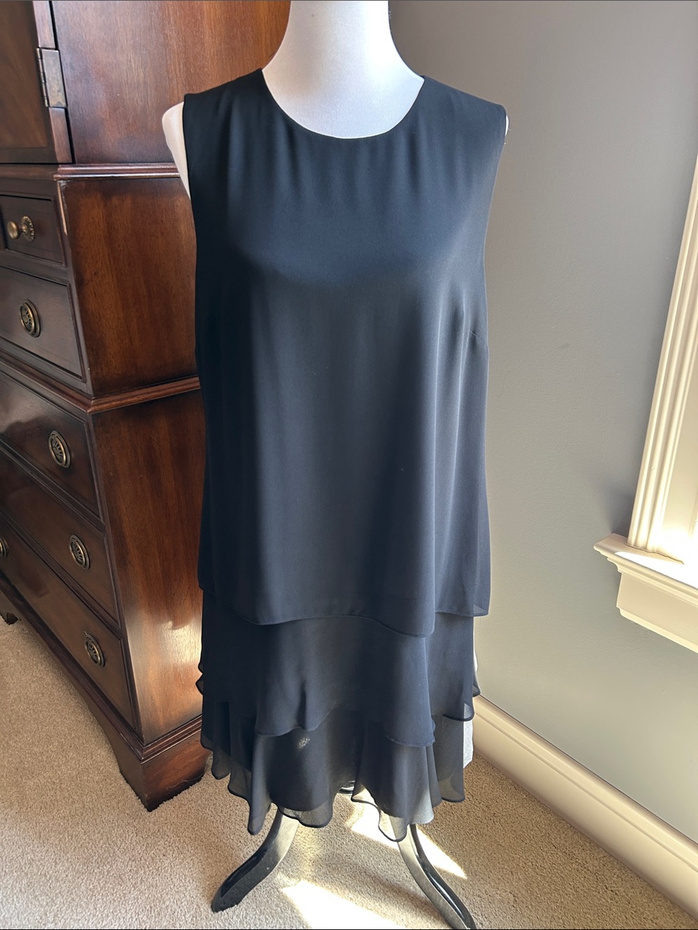 Lauren Ralph Lauren Black Sleeveless Layered Chiffon Dress.